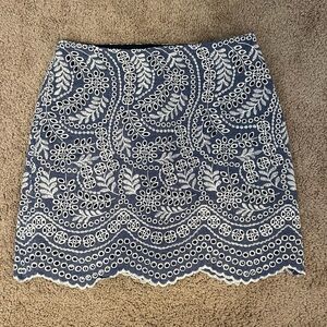 LOFT Blue Linen Embroidered Pencil Skirt, size 6